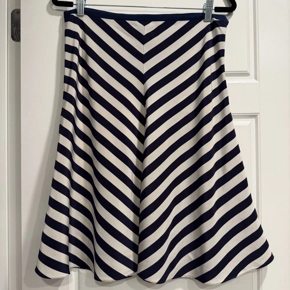 Lauren Ralph Lauren 100% Silk Chevron Slip Skirt Womens 12 Quiet Luxury Minimal - Picture 1 of 7